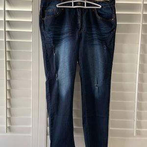 VIP distressed Jeans